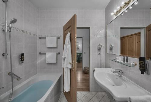 Koupelna v ubytování Lisi Family Hotel