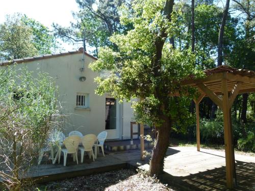 Maison neuve à Jard-sur-Mer, proche plage, forêt, port, 4 pers, WiFi, jardin, plancha - FR-1-336-59