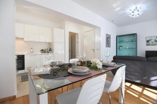 Apartment Lari