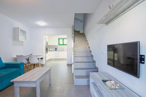 Bungalow Parque Gaviota 4 by Homestaygrancanaria