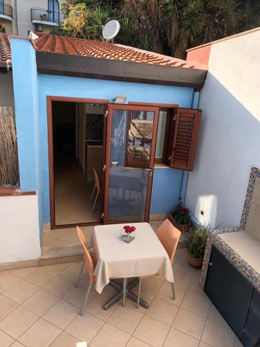 Gallery image of La Piazzetta in Giardini Naxos