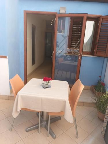 Gallery image of La Piazzetta in Giardini Naxos