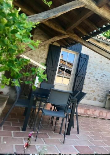Galeriebild der Unterkunft gîte de charme avec piscine in Montpezat-de-Quercy