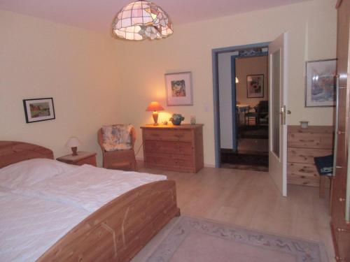 Postel nebo postele na pokoji v ubytování Haus-Halligblick-Ferienwohnung-Pellworm