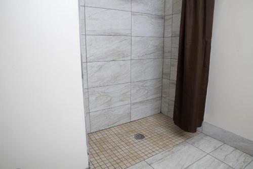 BlissPoint Inn & Suites Marion – Photos 4