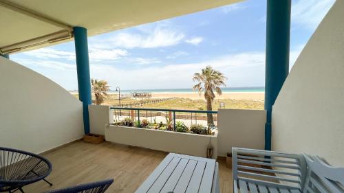 Tarifa Cozy House - Beachfront, Stylish Deco