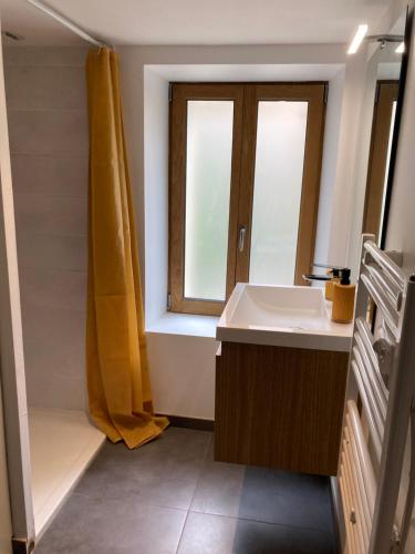 Fotografie z fotogalerie ubytování Appartement au cœur d'Espalion La Cabane du Lot v destinaci Espalion