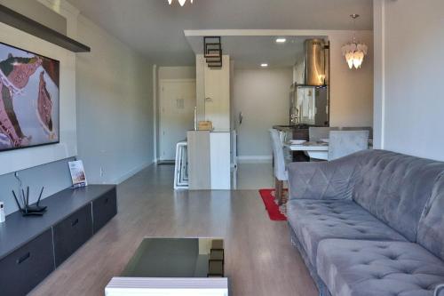 Posezení v ubytování Locar-in Canela - Apto junto a Rua Coberta Canela