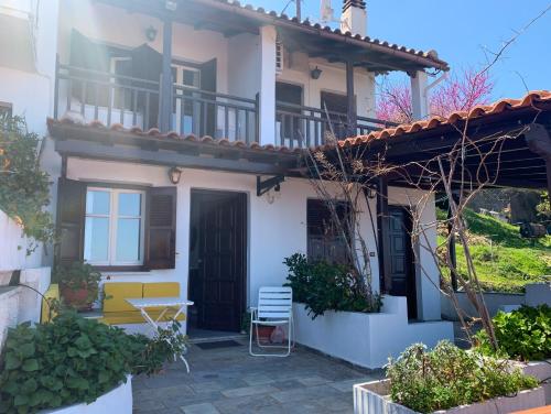 Endless Blue Maisonette