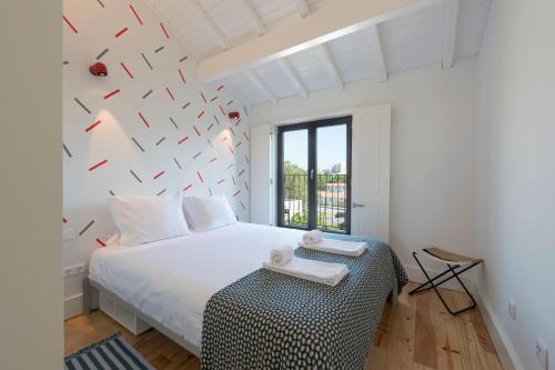 Boavista Penthouse w/ 2 Balconies & AC by LovelyStay