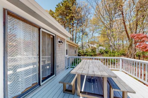 Sesuit Harbor Hideaway – Photos 3