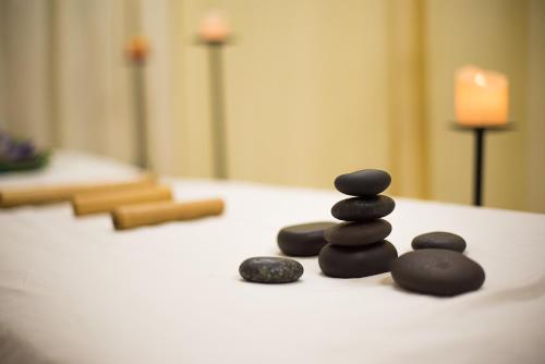 a pile of rocks sitting on top of a table at Arenas Hotel & Spa in Tacna