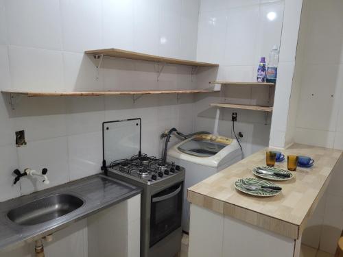 Köök või kööginurk majutusasutuses Romulo Ap2