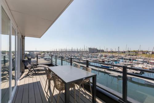 Balkoni atau teres di Vakantiewoning aan het water - met 2 balkons - Vista Maris - Nr 16