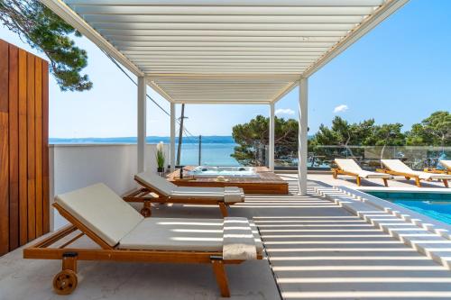 Villa Bava with 4 En-suite Bedrooms, Heated 33 sqm Pool