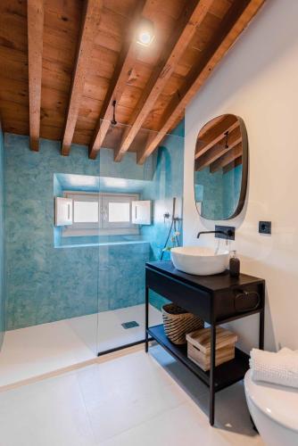 Superb mediterranean attic in the heart of Malaga by REMS