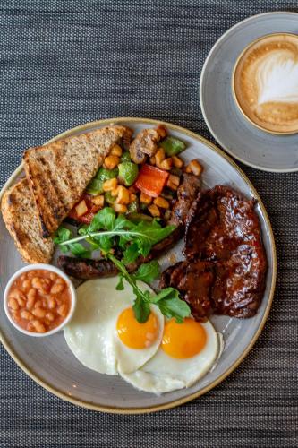 Еда / где поесть недалеко от отеля