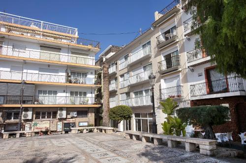 Alameda Apartments photo 15