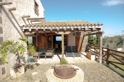 Azuaje Mountain Hideaway House Moya