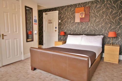 Central Hotel Cheltenham by Roomsbooked