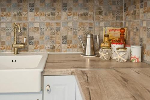 Kuchyň nebo kuchyňský kout v ubytování LocriHOUSE-Stylish comfortable home in Galaxidi