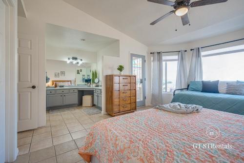 Gallery image of FRESHWATER FUN - Pet & Family Friendly with Great Location! in Bullhead City