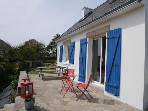 Photo de la galerie de l'établissement Holiday home with sea views, Roscanvel, à Roscanvel