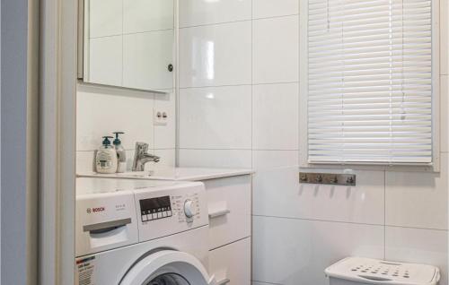Φωτογραφία από το άλμπουμ του Lovely Home In Moi With Kitchen σε Moi