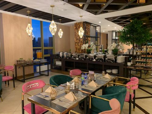 Restaurace v ubytování MIllennium Plaza Hotel & Mall Ulaanbaatar