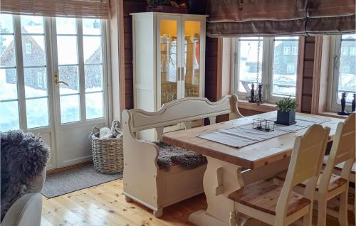 Χώρος καθιστικού στο Lovely Home In Åseral With Kitchen
