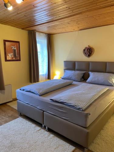 Postel nebo postele na pokoji v ubytování Hostaria del Castello