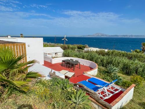 Foto Beach Front Villa Amazing Views 5