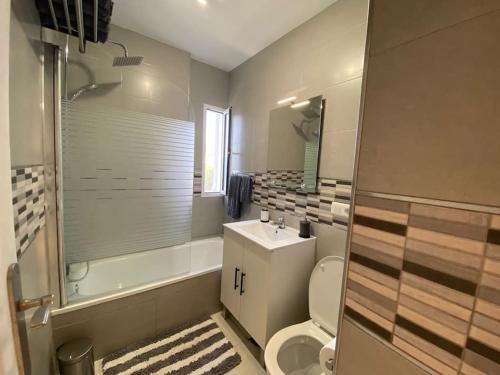 Koupelna v ubytování Apartamento Agata 208 Benalmádena 2 hermosas terrazas