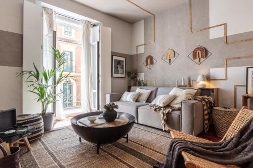 AZREG - 2 Bedroom Apartment in Almagro