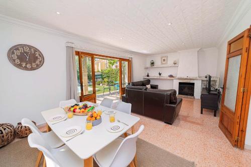 Can Mir Ruth by Sealand Villas