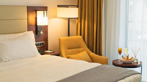 Malawi Sun Hotel & Conference Centreにあるベッド