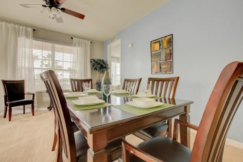 Gorgeous 1st-Floor, End Unit Condo w LAKEVIEW photo 10
