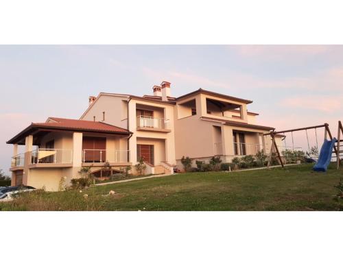 Casa Grande - Violette, Silver and Golden apartments with park and sea view