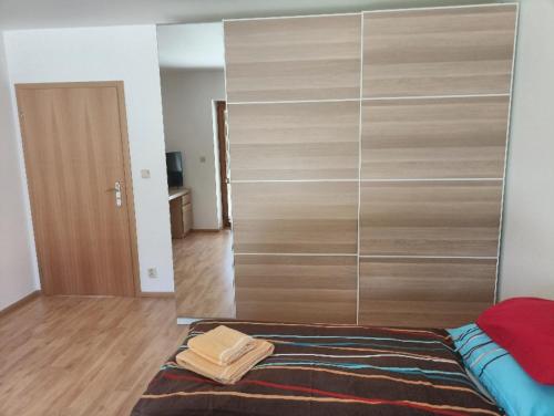 Postel nebo postele na pokoji v ubytování Ubytování U Vrbičky - blízko Prahy