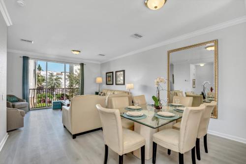 NEWLY RENOVATED Townhome, Near Universal & I-Drive photo 15