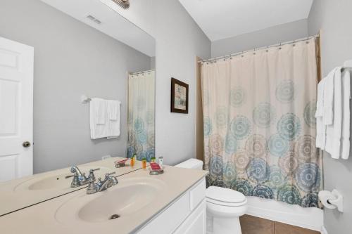 NEWLY RENOVATED Townhome, Near Universal & I-Drive photo 22