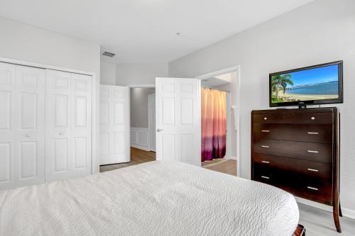 NEWLY RENOVATED Townhome, Near Universal & I-Drive photo 26
