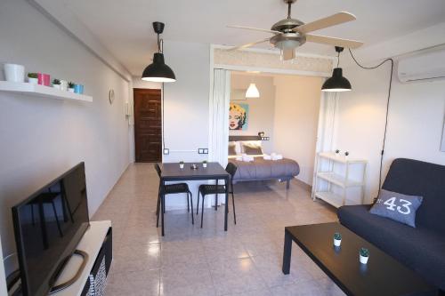 DIFFERENTFLATS Santa Eulalia