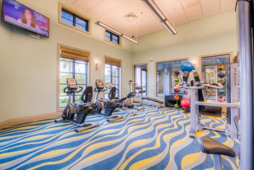 Stunning Home wPrivate Pool, minutes from Disney photo 34