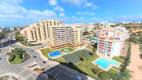 Rocha Tower 11D