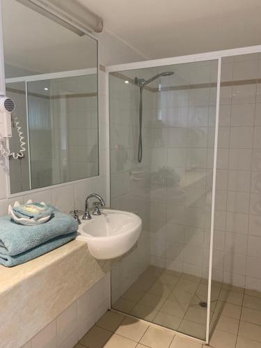 Koupelna v ubytování LaTrobe Motel Morwell