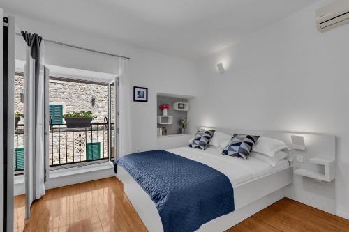 Imagen de la galería de Luxury City Center Apartments, en Makarska