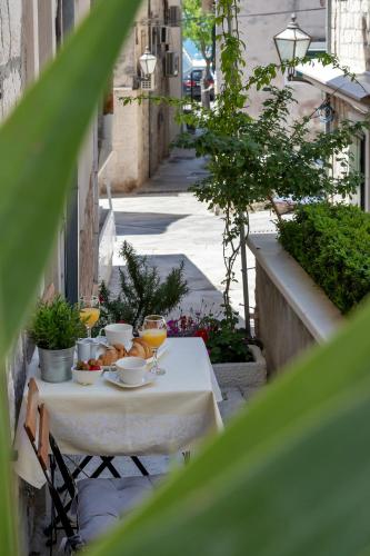 Gallery image of Luxury City Center Apartments in Makarska