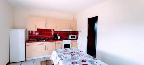 Photo de la galerie de l'établissement Gite Calypso de 14 personnes Fécamp Etretat, à Colleville