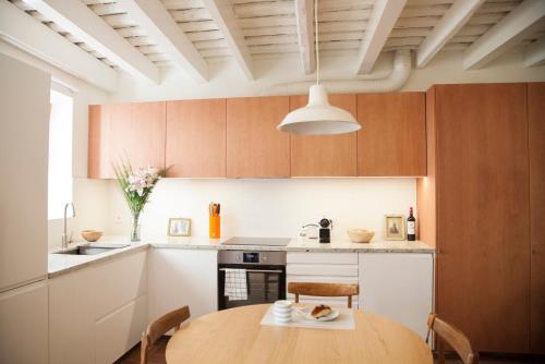 Dapur atau dapur kecil di Let's Holidays NICE HOUSE CLOSE TO THE CASTLE